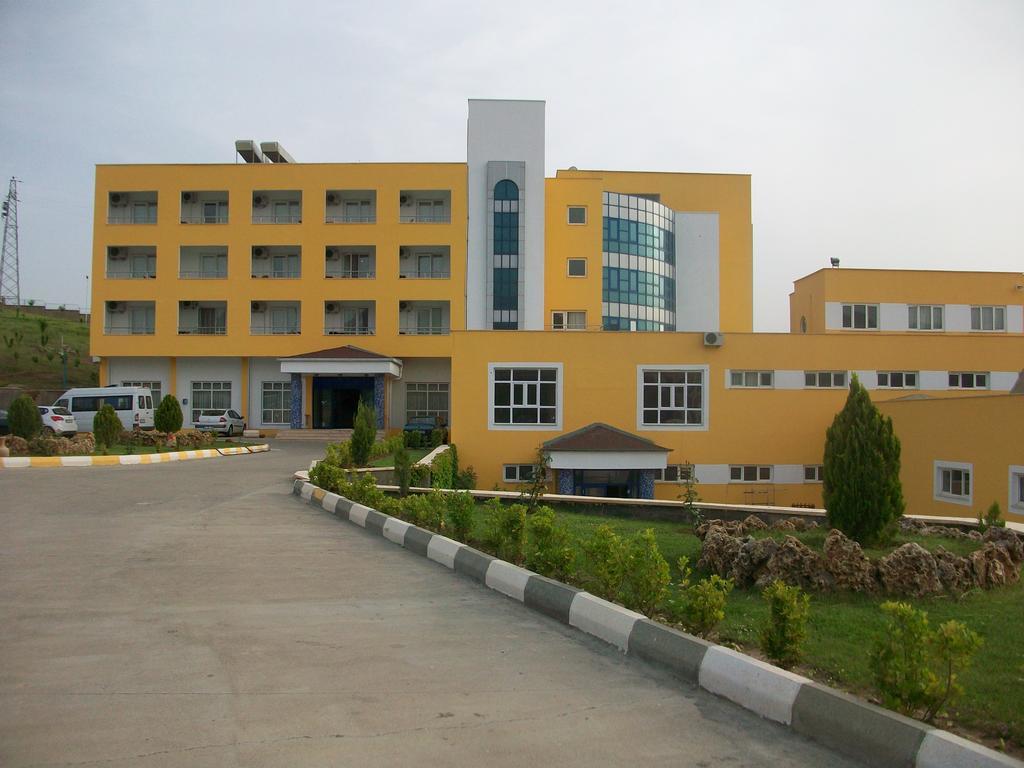 Bato Thermal Hotel Batman Esterno foto